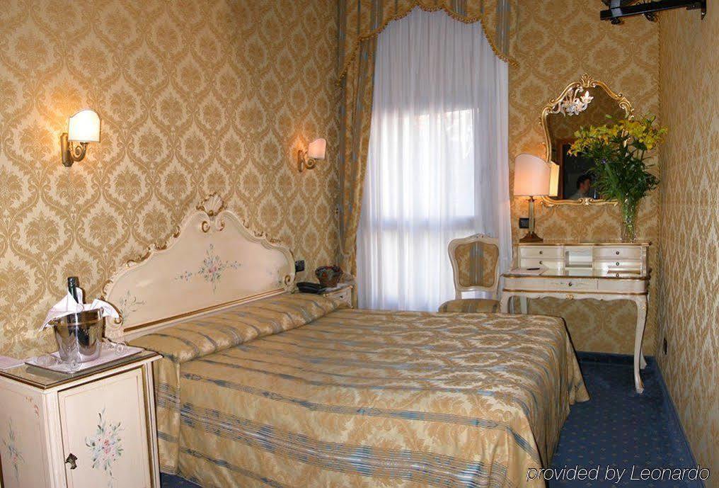 Hotel Gorizia A La Valigia Venecia Habitación foto